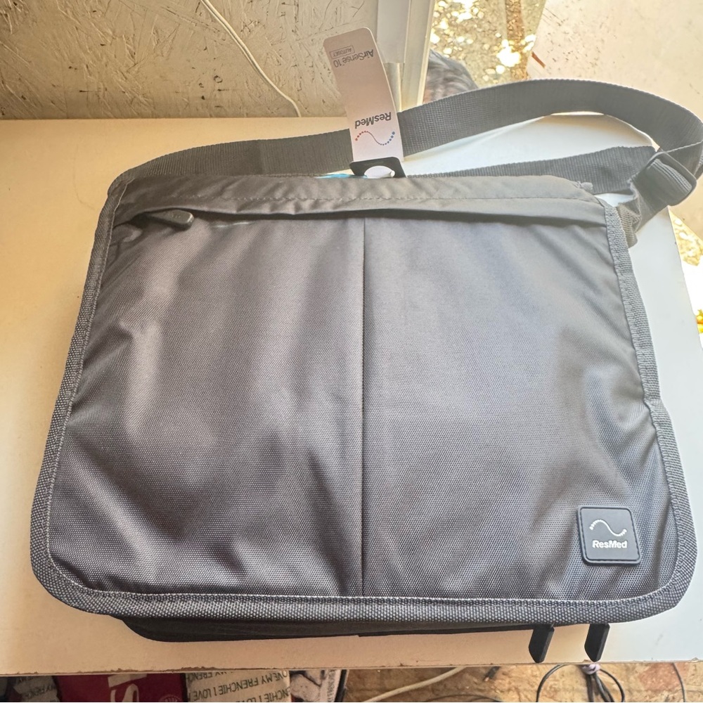 ResMed Airsense 10 (22 hours only)